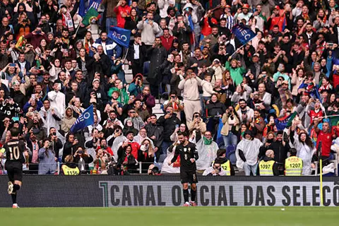 عزز تقدم البرتغال.. برونو فرنانديز لا يخطئ من علامة الجزاء